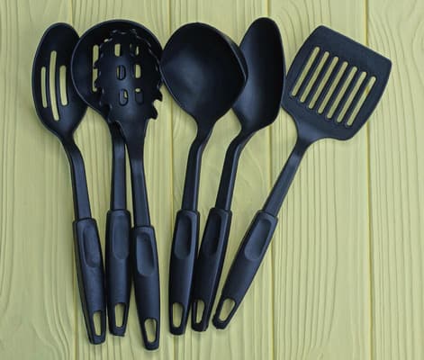 kitchen utensils